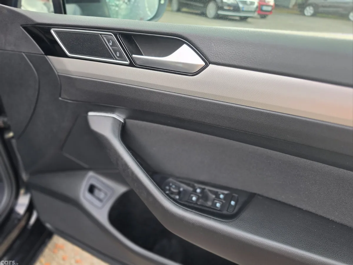 Volkswagen Passat Estate, Diesel, 2019, Black