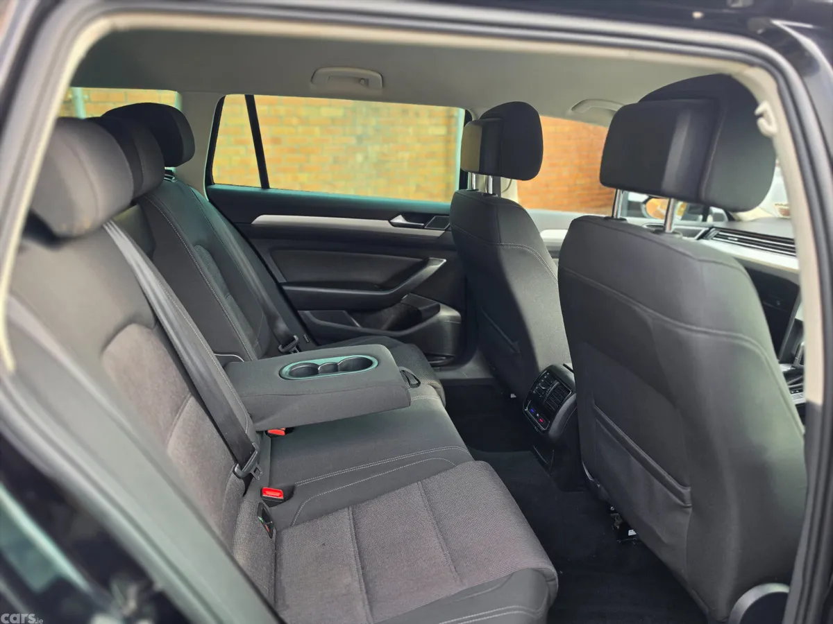 Volkswagen Passat Estate, Diesel, 2019, Black