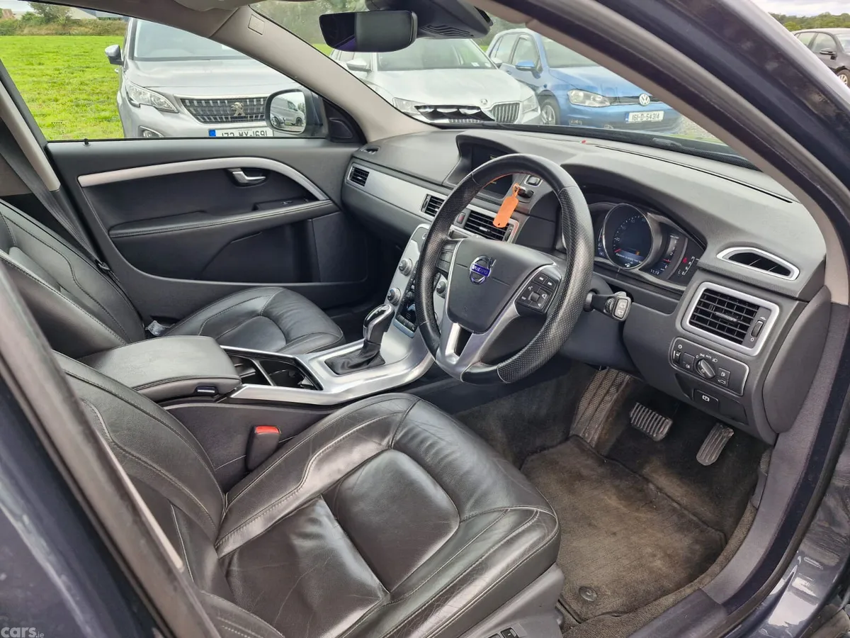 Volvo V70 Estate, Diesel, 2016, Grey