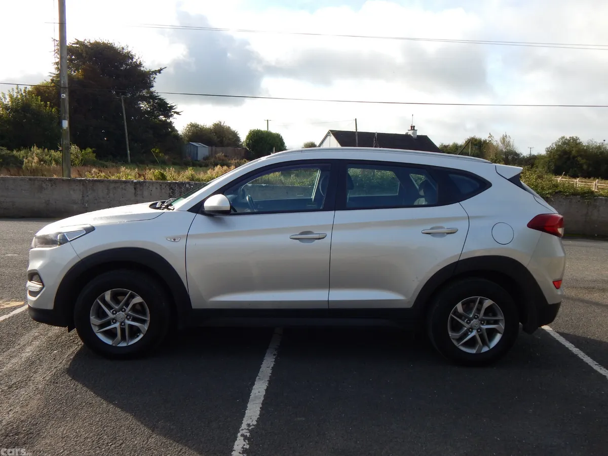 Hyundai Tucson SUV, Diesel, 2016, Silver