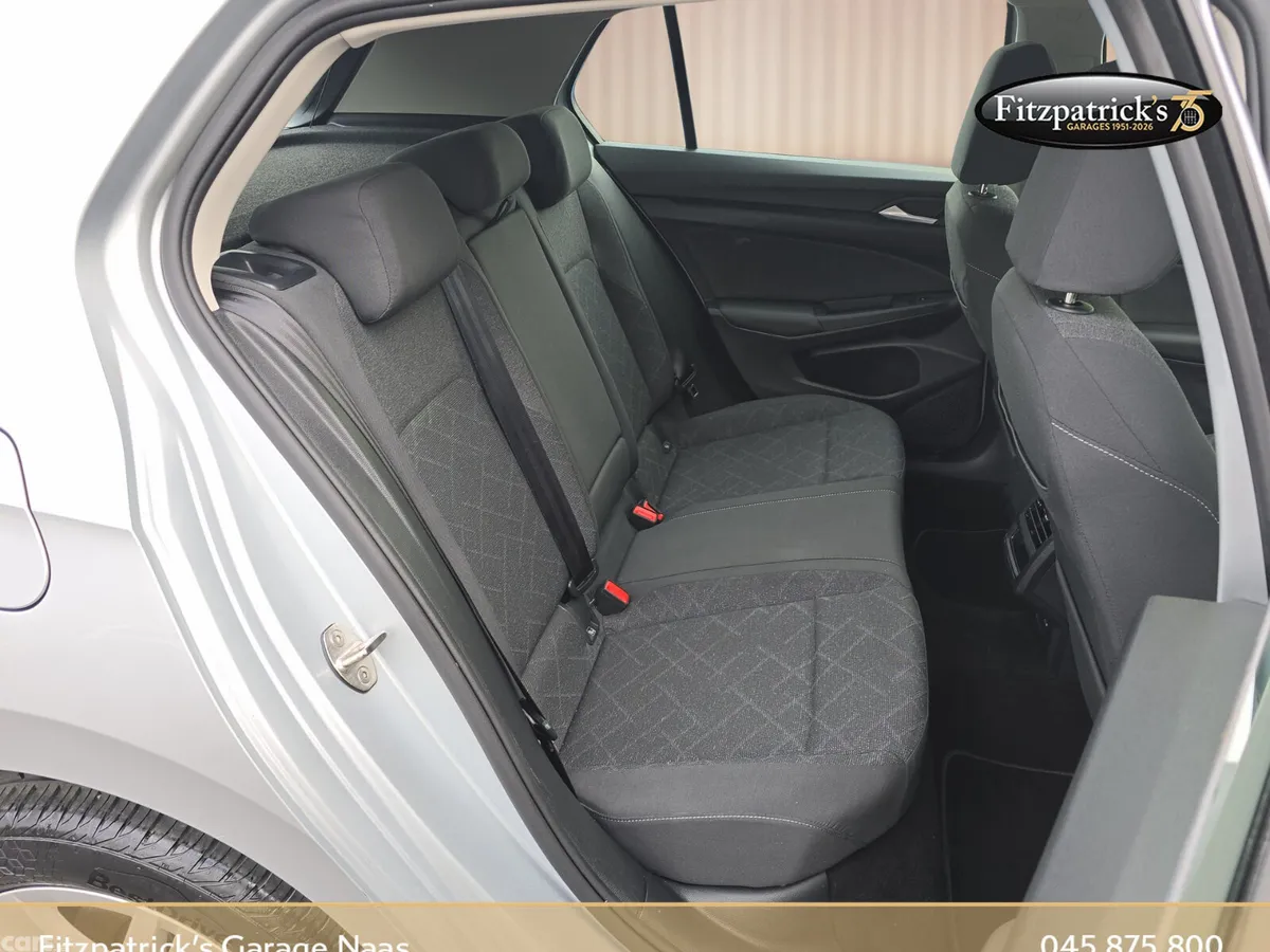 Volkswagen Golf Estate, Petrol, 2023, Grey