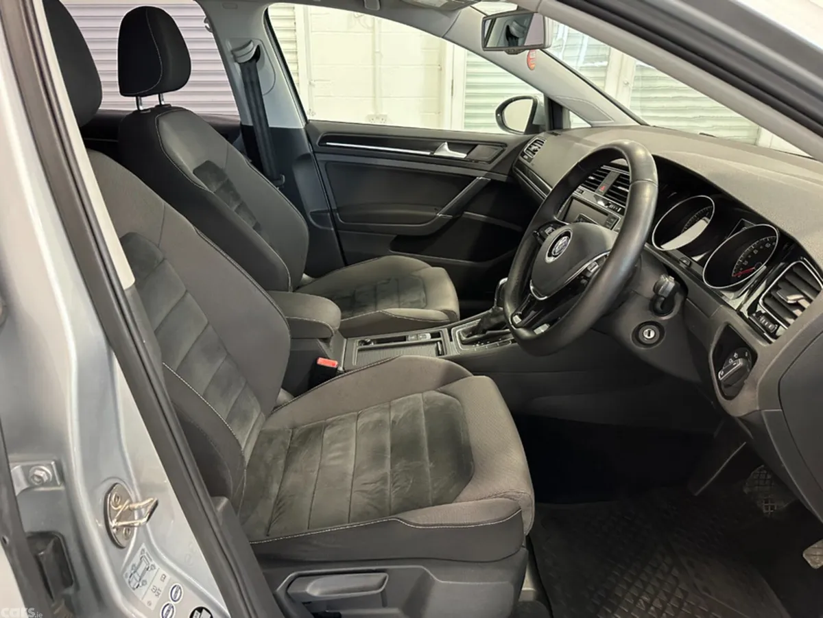 Volkswagen Golf Hatchback, Petrol, 2014, Silver