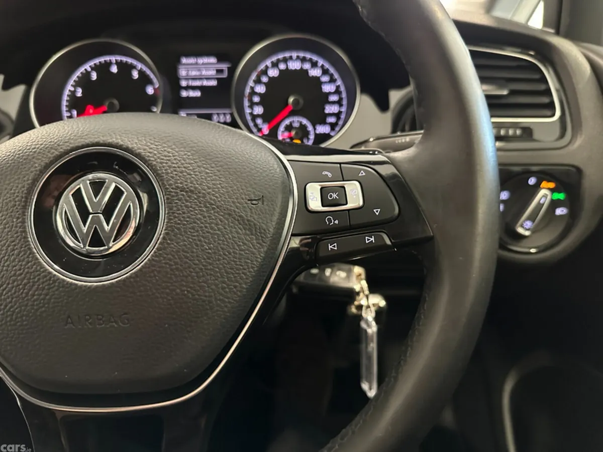 Volkswagen Golf Hatchback, Petrol, 2014, Silver