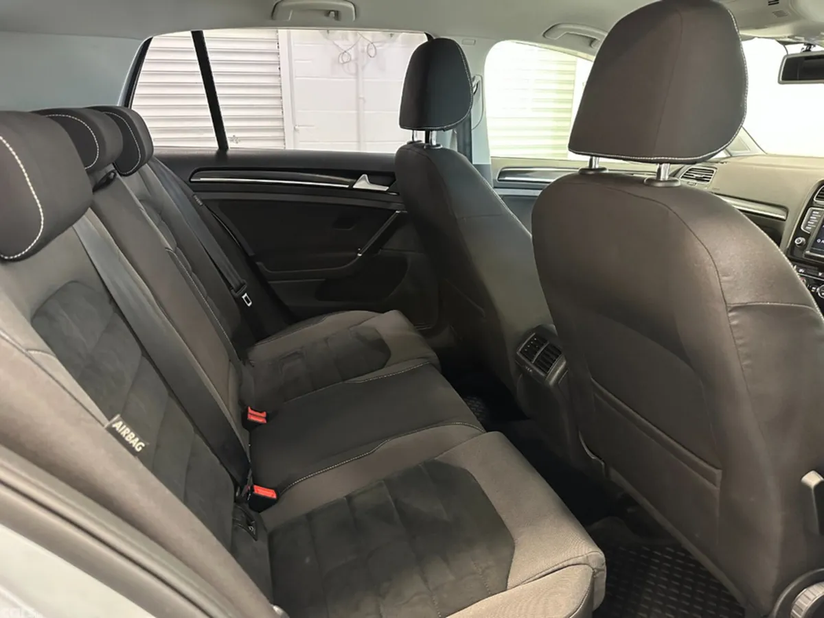 Volkswagen Golf Hatchback, Petrol, 2014, Silver