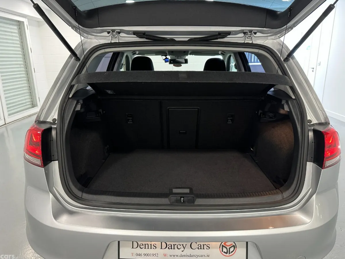 Volkswagen Golf Hatchback, Petrol, 2014, Silver