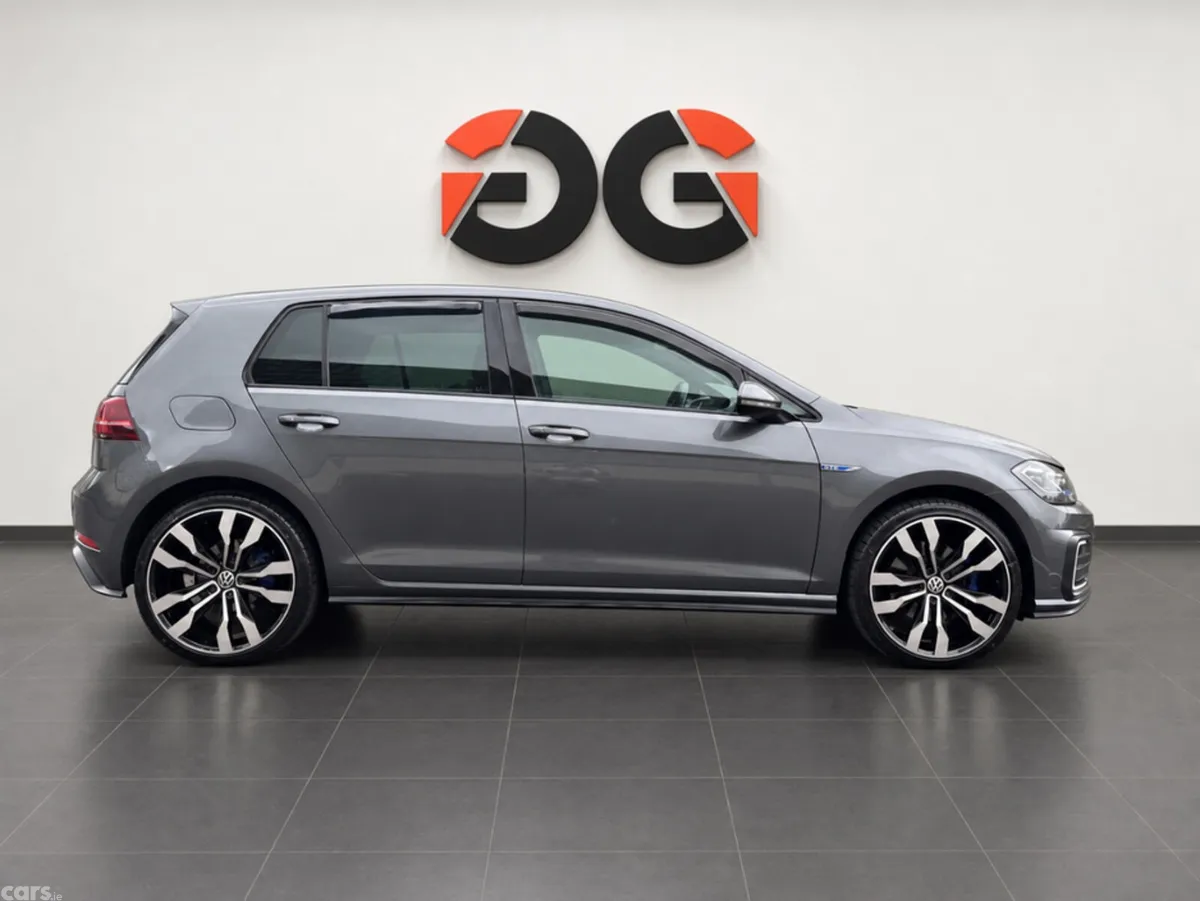 Volkswagen Golf Hatchback, Petrol Plug-in Hybrid, 2017, Grey