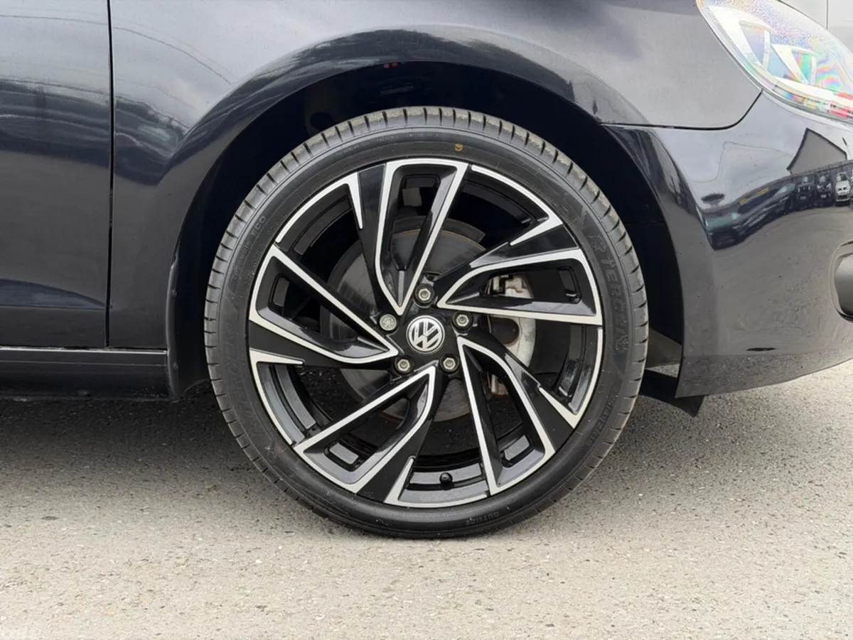 Volkswagen Golf Hatchback, Petrol, 2013, Black