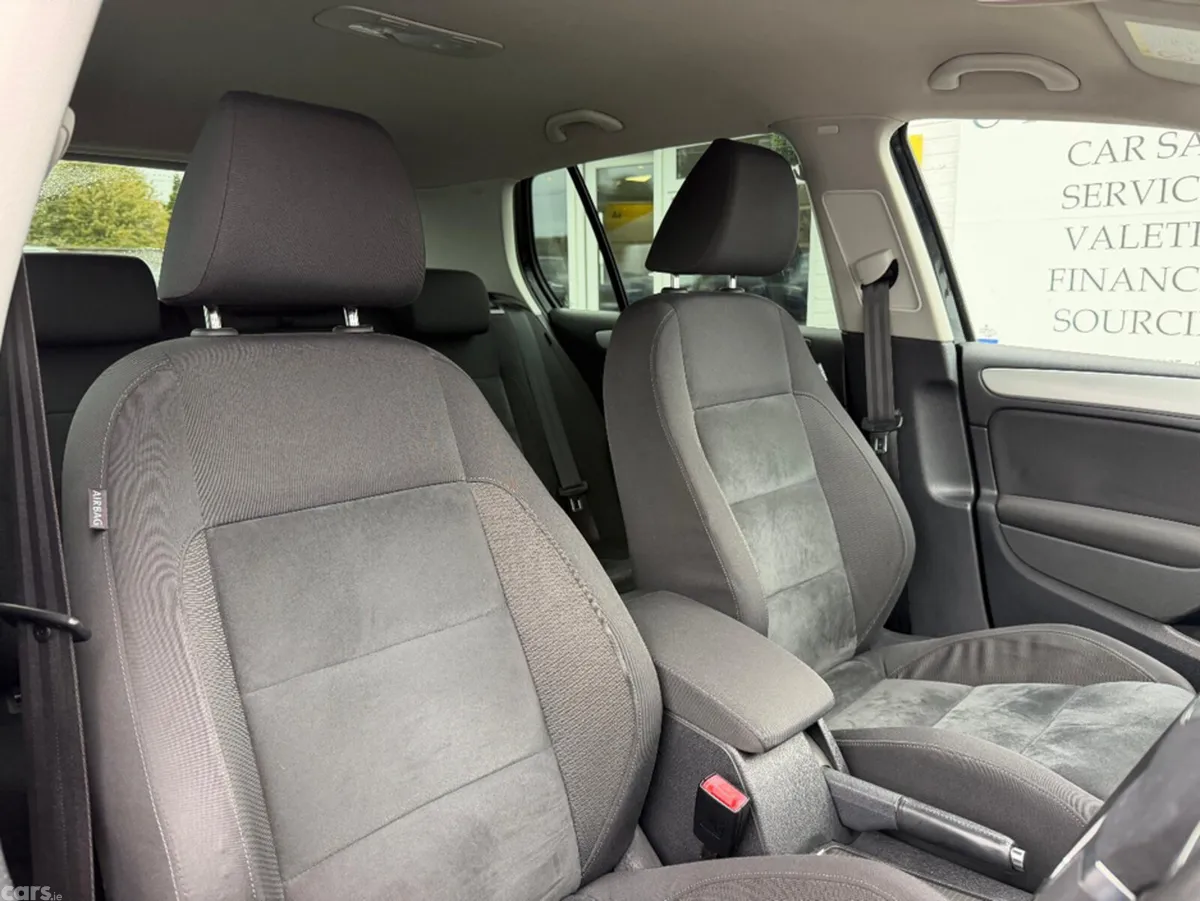 Volkswagen Golf Hatchback, Petrol, 2013, Black