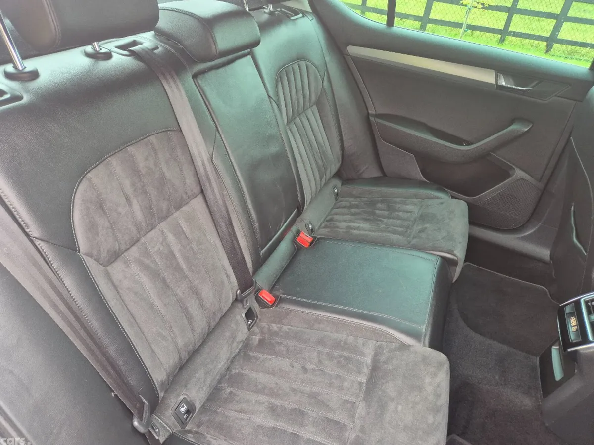 Skoda Superb Hatchback, Diesel, 2018, Black