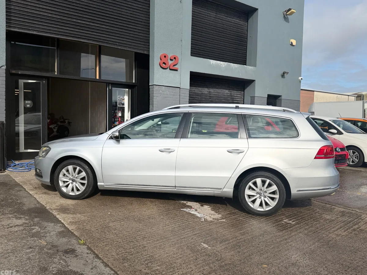Volkswagen Passat Estate, Petrol, 2014, Silver