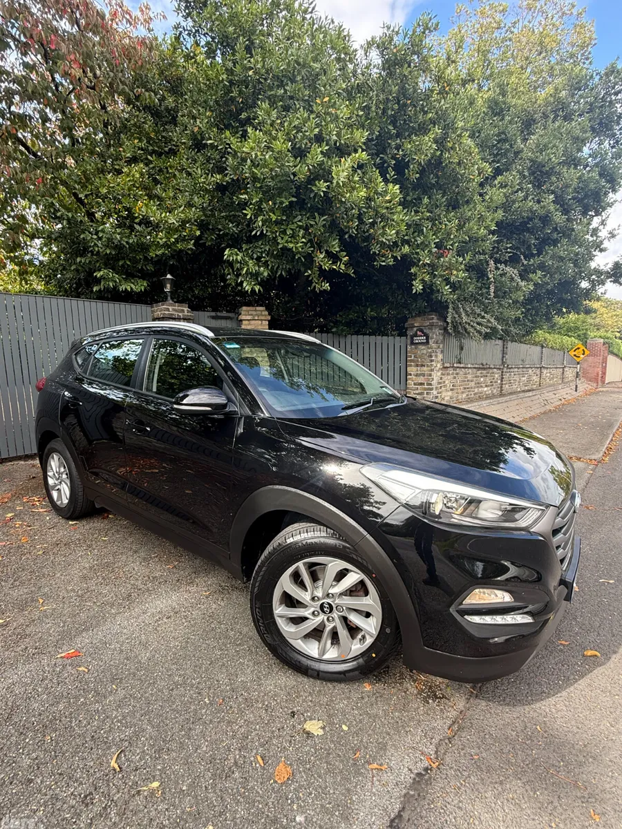 Hyundai Tucson SUV, Diesel, 2015, Black