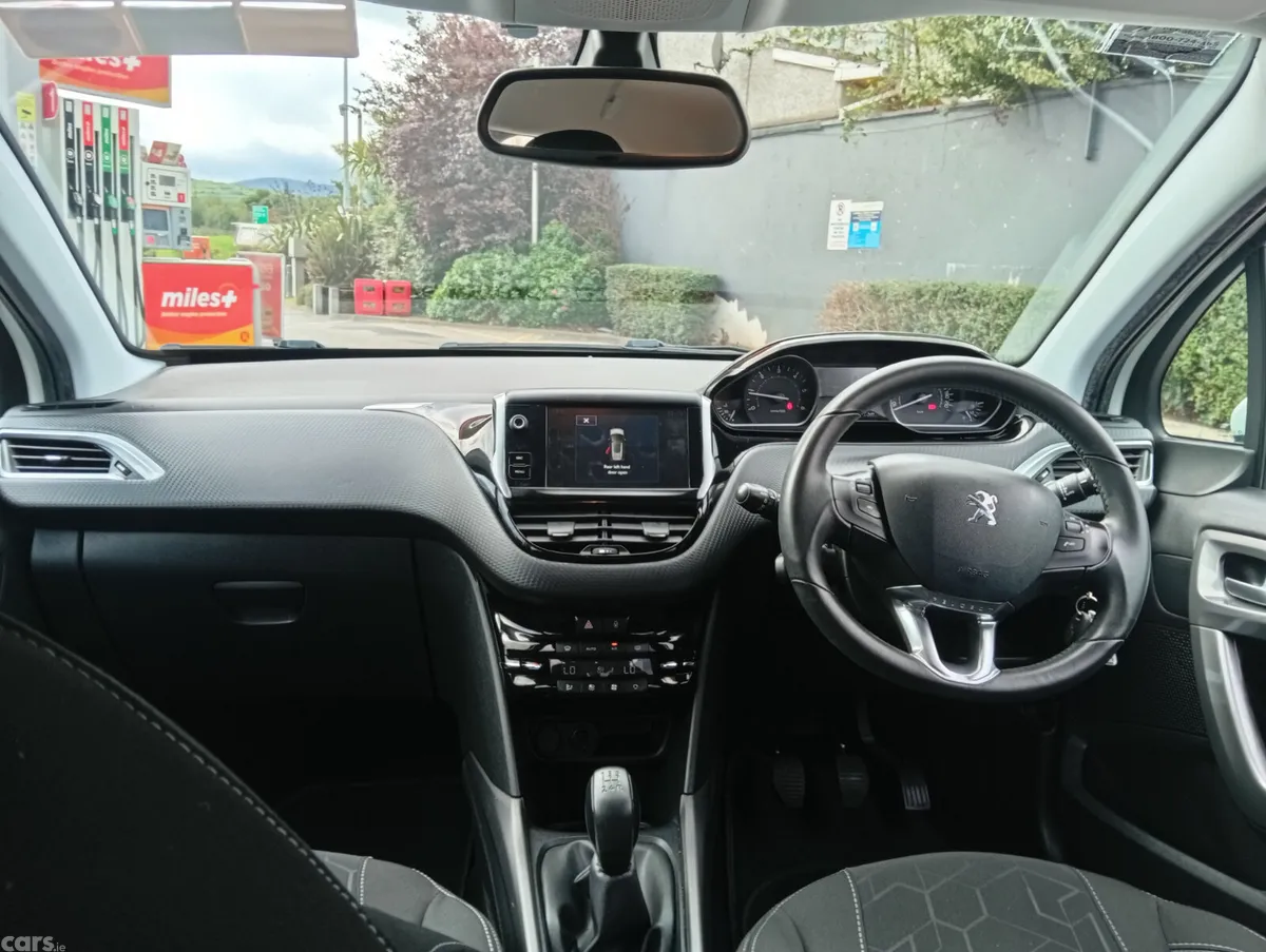 Peugeot 2008 Estate, Diesel, 2017, White