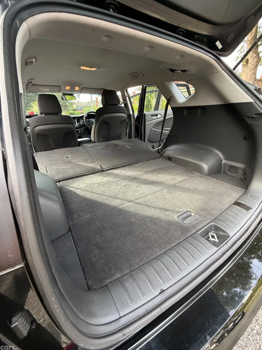 Hyundai Tucson SUV, Diesel, 2015, Black