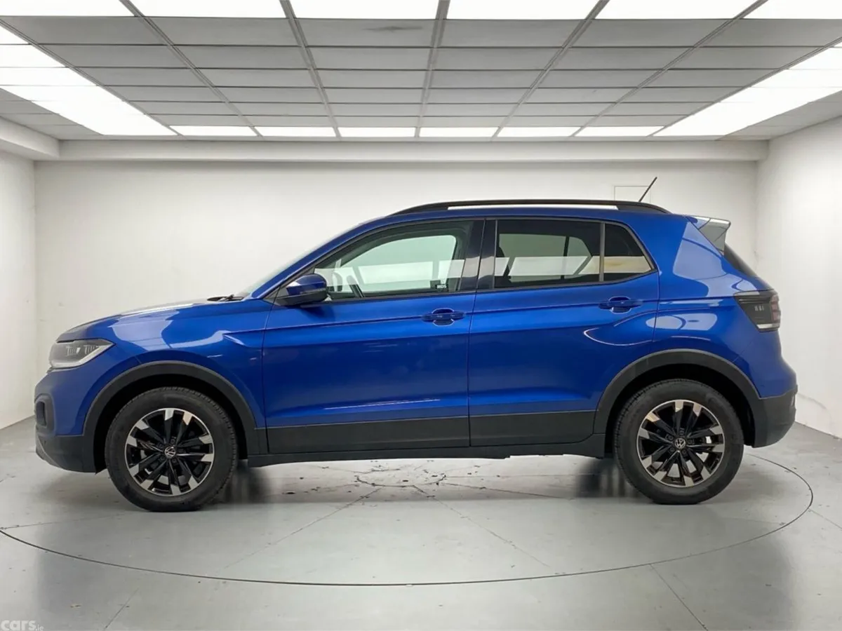 Volkswagen T-Cross Hatchback, Petrol, 2021, Blue