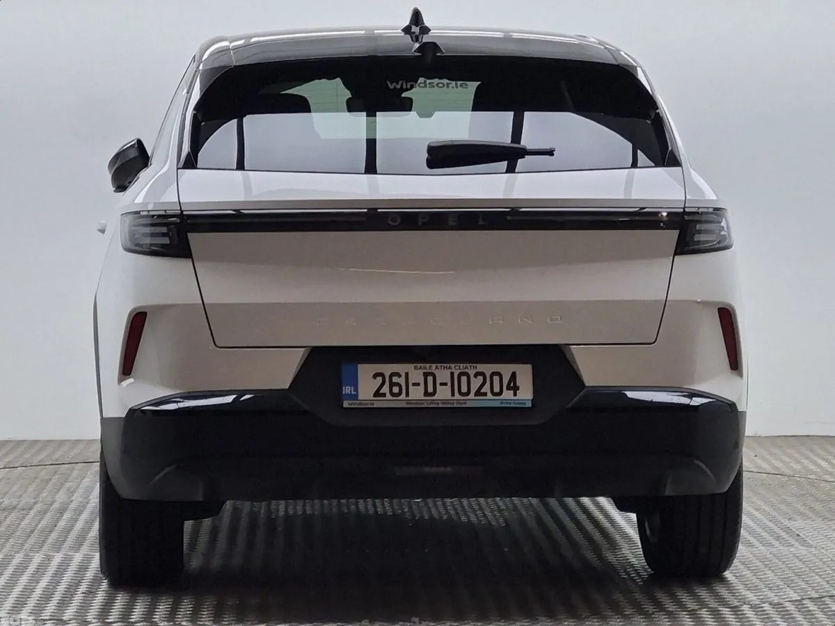 Opel Grandland SUV, Petrol Hybrid, 2026, White