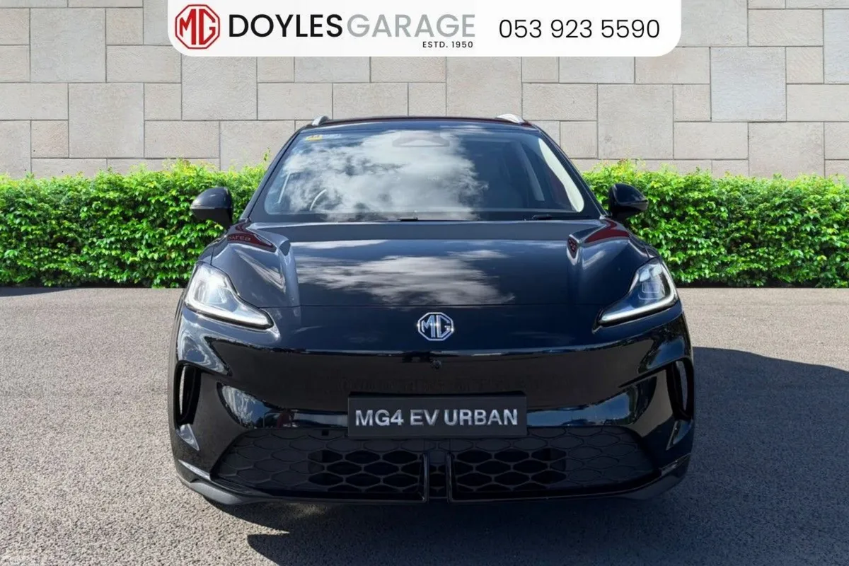 MG MG4 Hatchback, Electric, 2027, Black