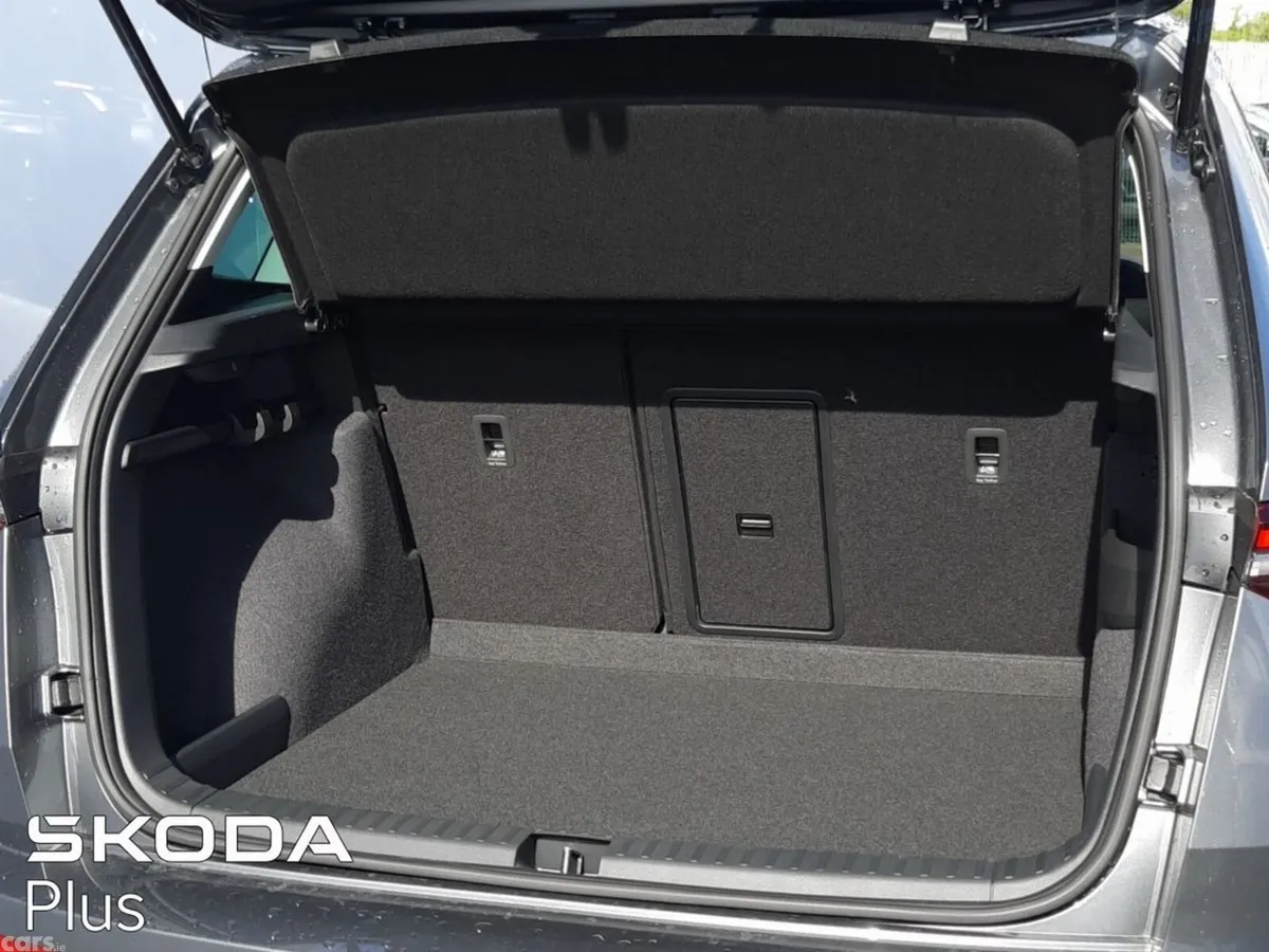 Skoda Karoq SUV, Diesel, 2026, Grey