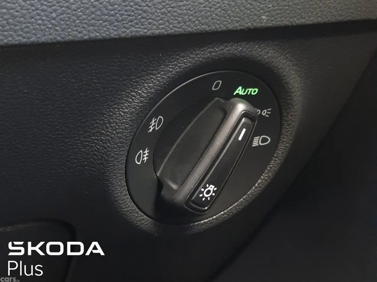 Skoda Karoq SUV, Diesel, 2026, Grey