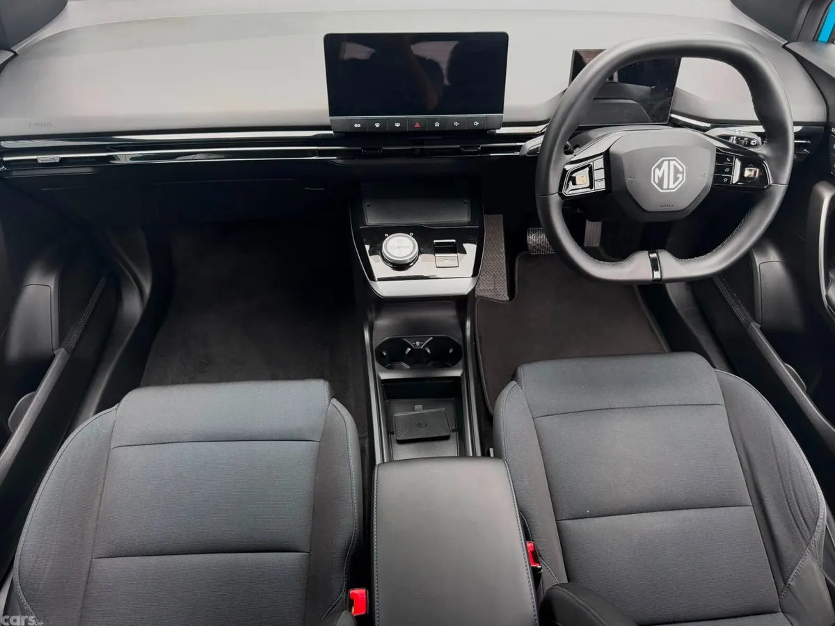 MG MG4 Hatchback, Electric, 2024, Blue
