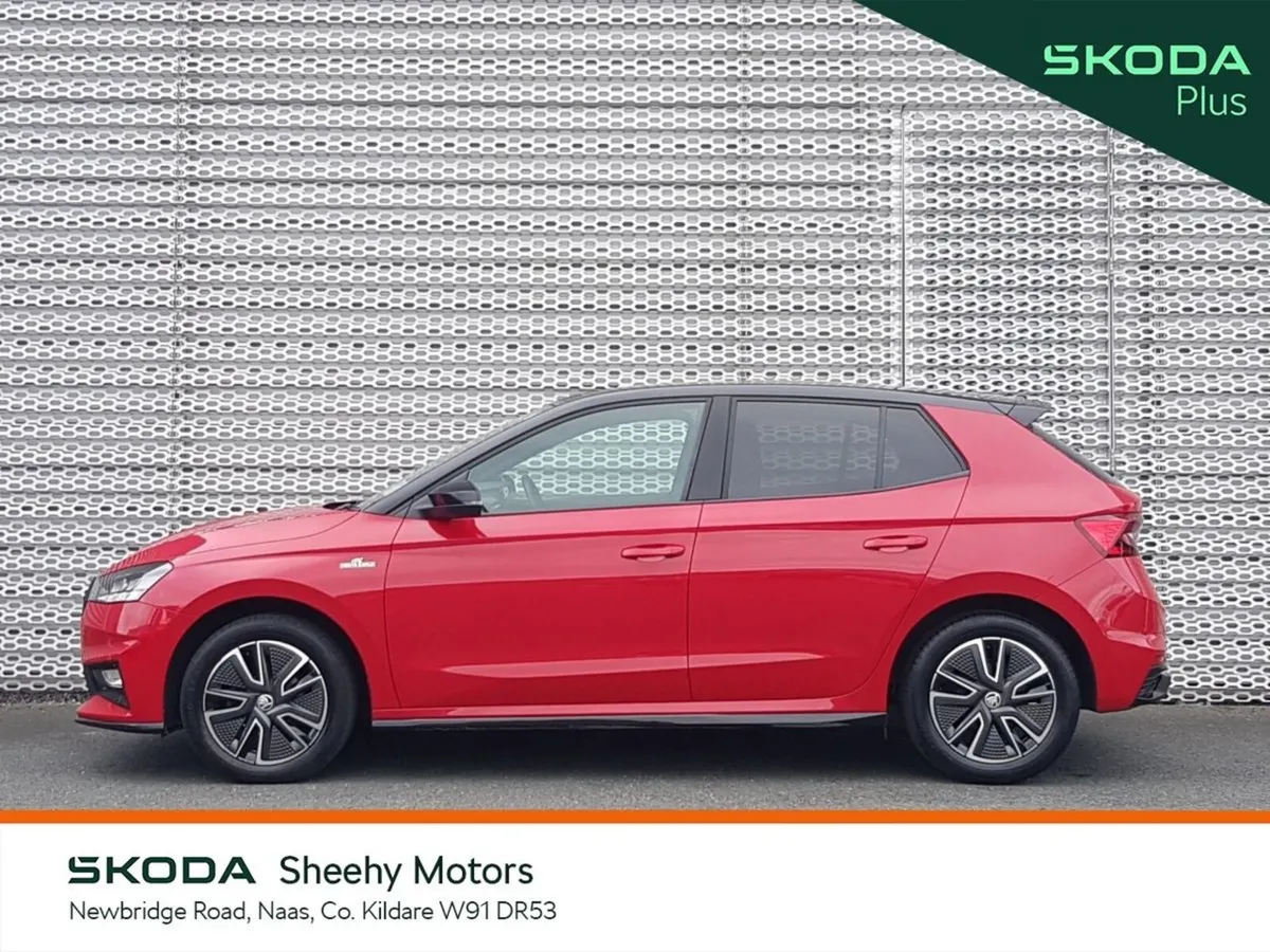 Skoda Fabia Hatchback, Petrol, 2023, Red