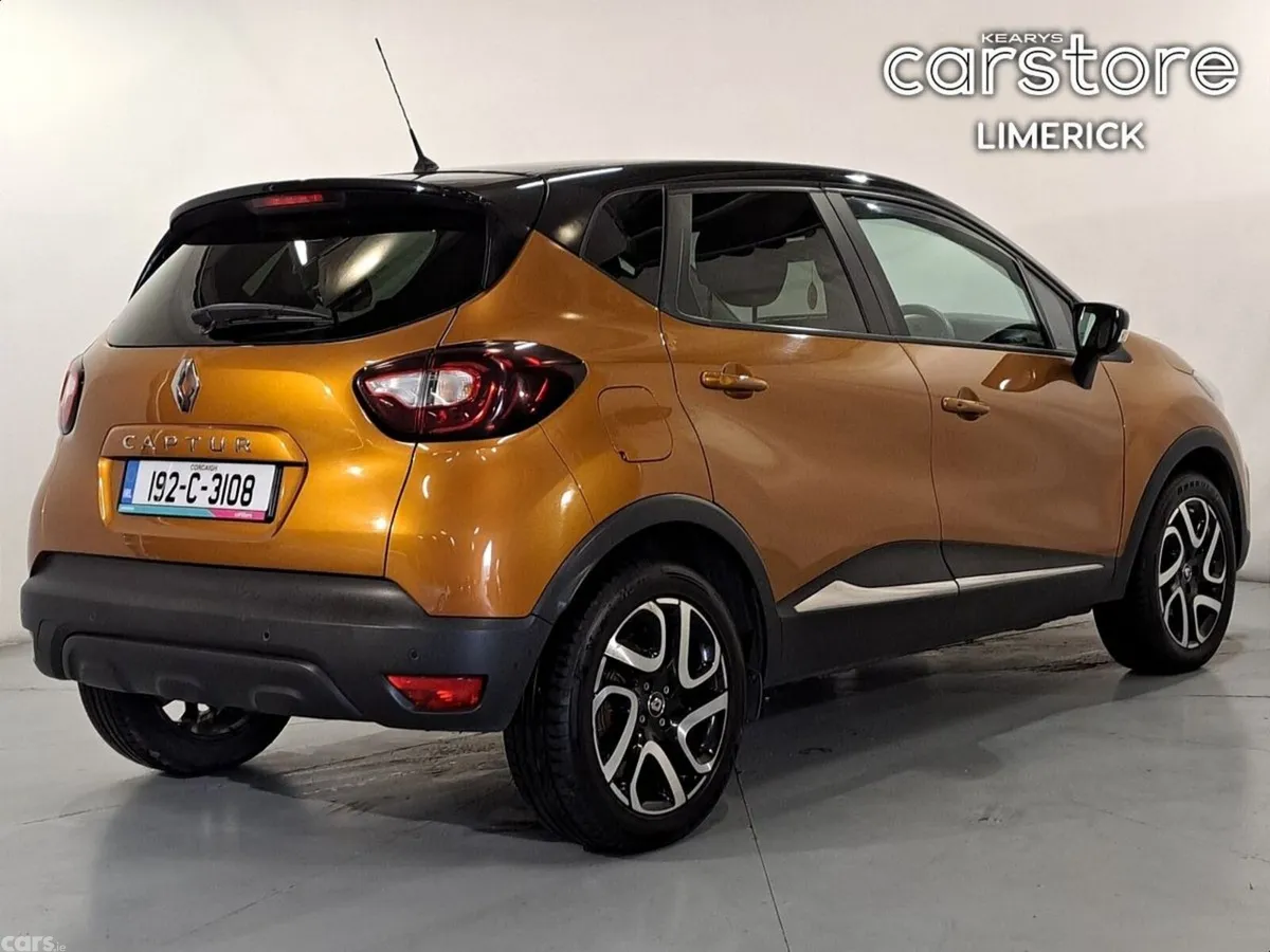 Renault Captur Hatchback, Diesel, 2019, Orange