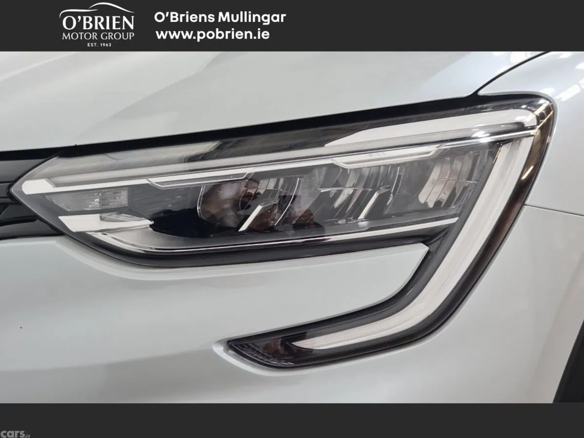 Renault Arkana Hatchback, Petrol, 2023, White