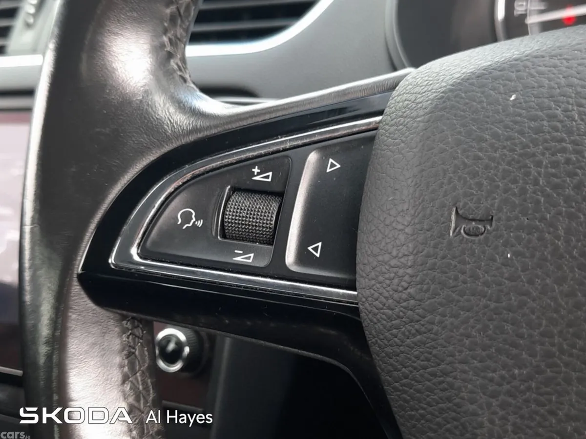 Skoda Octavia Saloon, Diesel, 2020, White