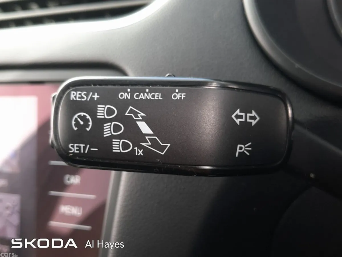 Skoda Octavia Saloon, Diesel, 2020, White