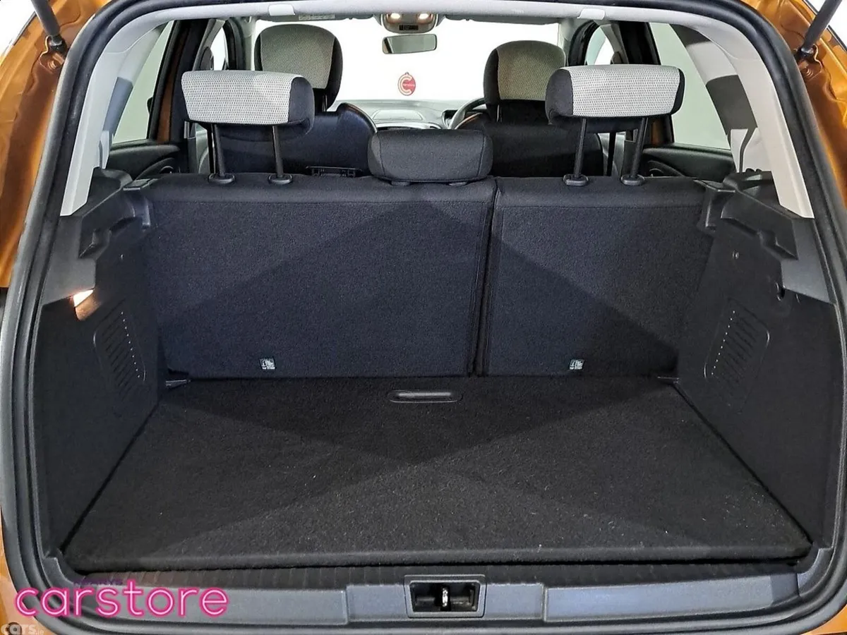 Renault Captur Hatchback, Diesel, 2019, Orange