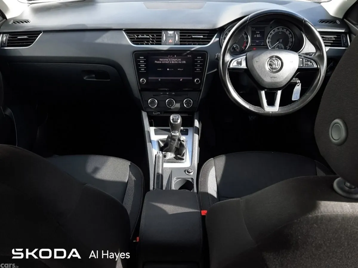 Skoda Octavia Saloon, Diesel, 2020, White