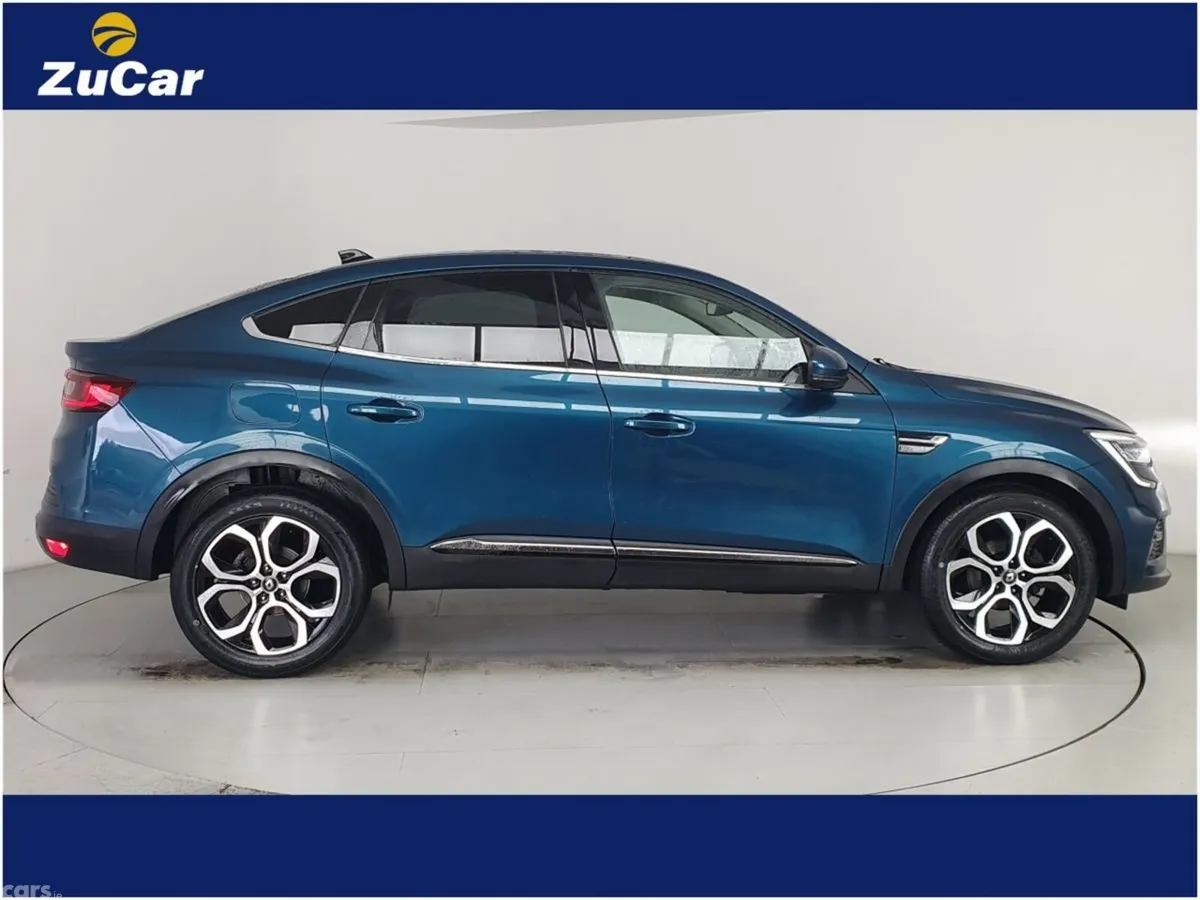 Renault Arkana Hatchback, Petrol, 2023, Blue