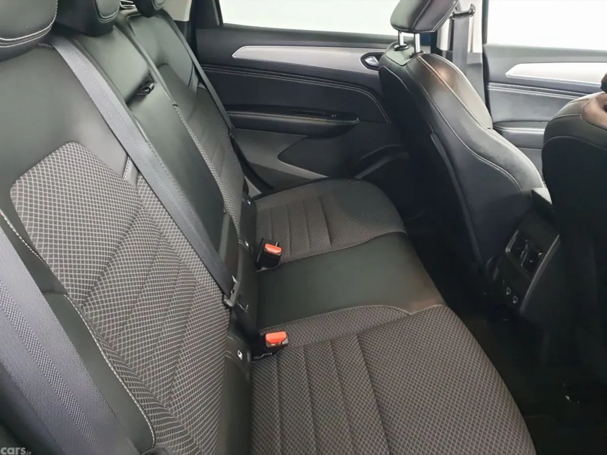 Renault Arkana Hatchback, Petrol, 2023, Blue