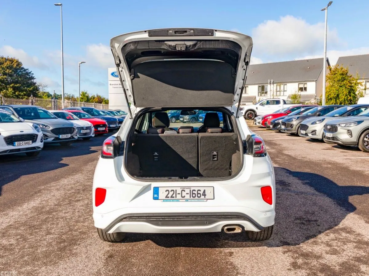 Ford Puma MPV, Petrol Hybrid, 2022, White
