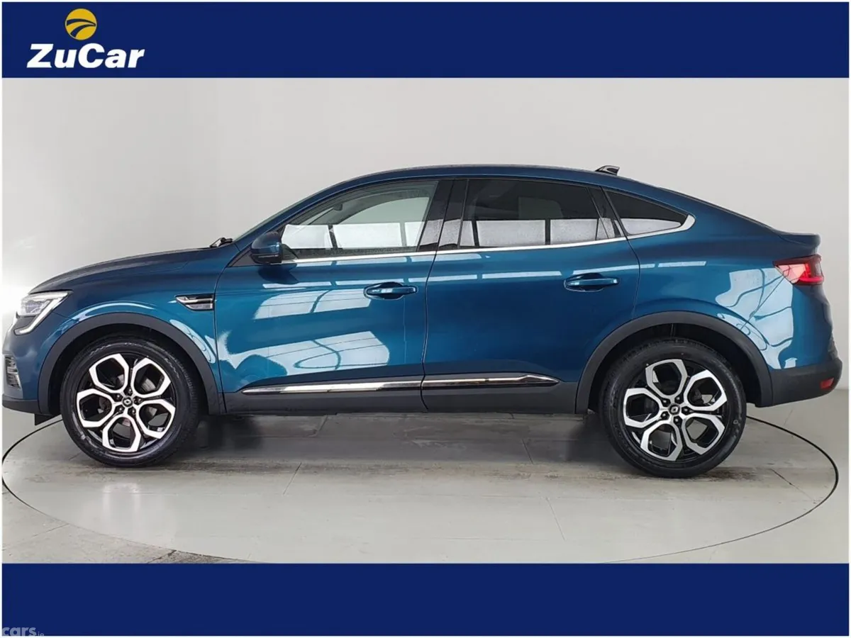 Renault Arkana Hatchback, Petrol, 2023, Blue