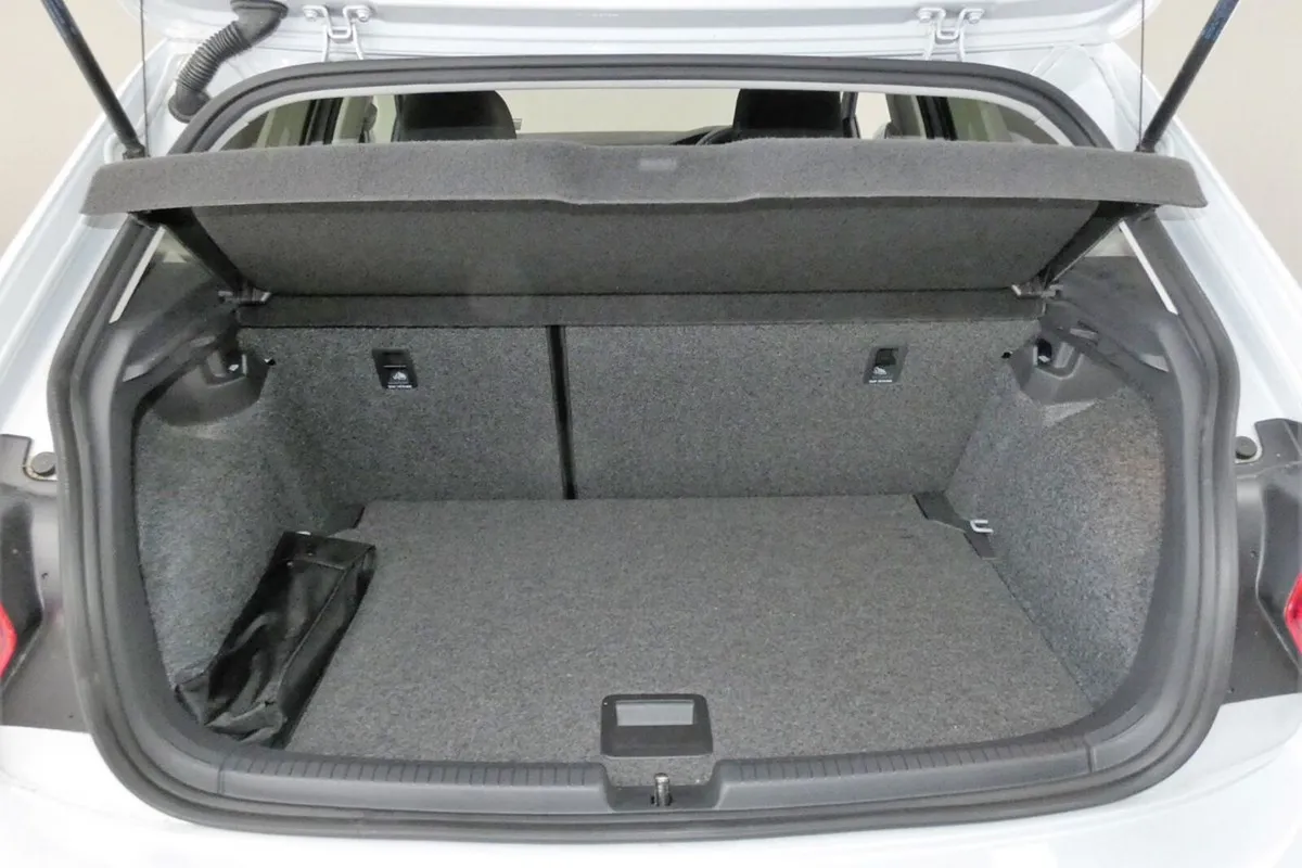 Volkswagen Polo Hatchback, Petrol, 2018, Grey