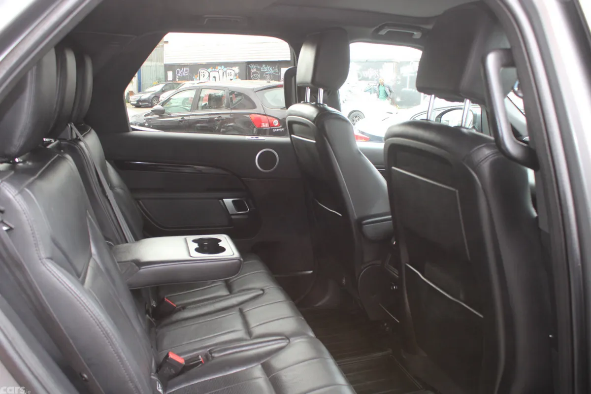 Land Rover Discovery SUV, Diesel, 2018, Grey