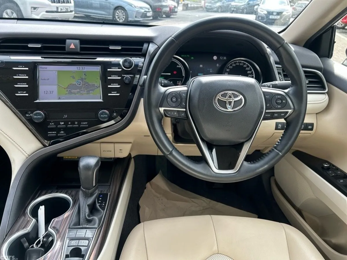 Toyota Camry Saloon, Petrol Hybrid, 2020, Black