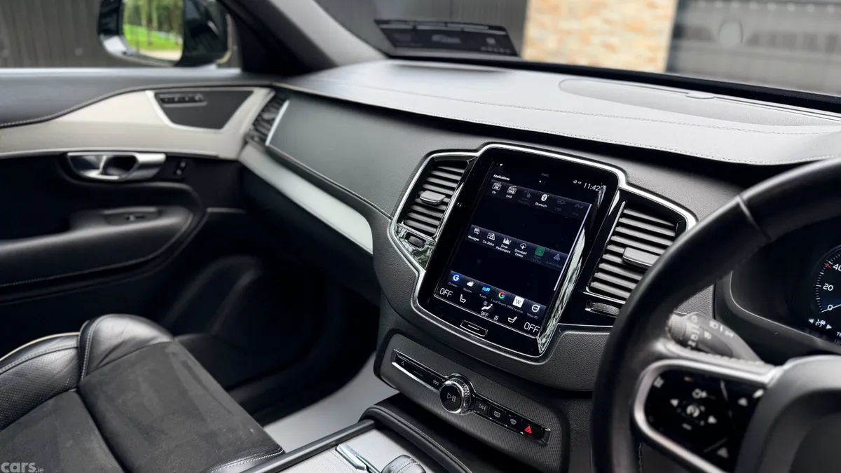 Volvo XC90 SUV, Petrol Plug-in Hybrid, 2021, Grey