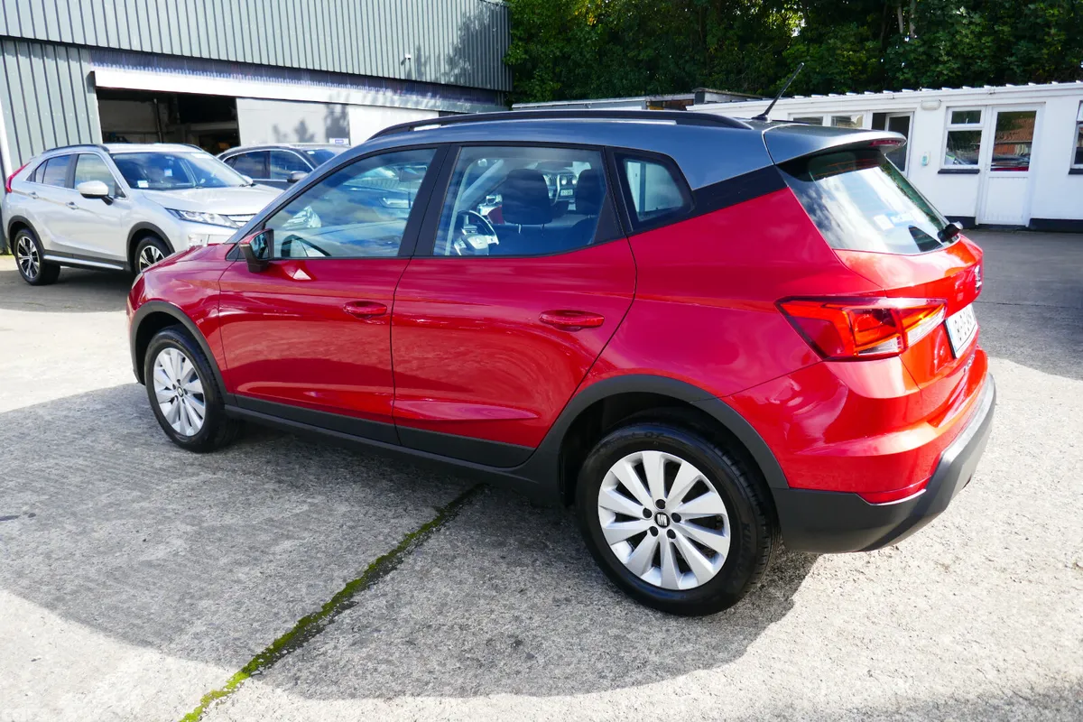 SEAT Arona SUV, Diesel, 2018, Red