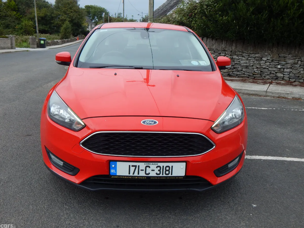 Ford Focus Hatchback, Diesel, 2017, Red