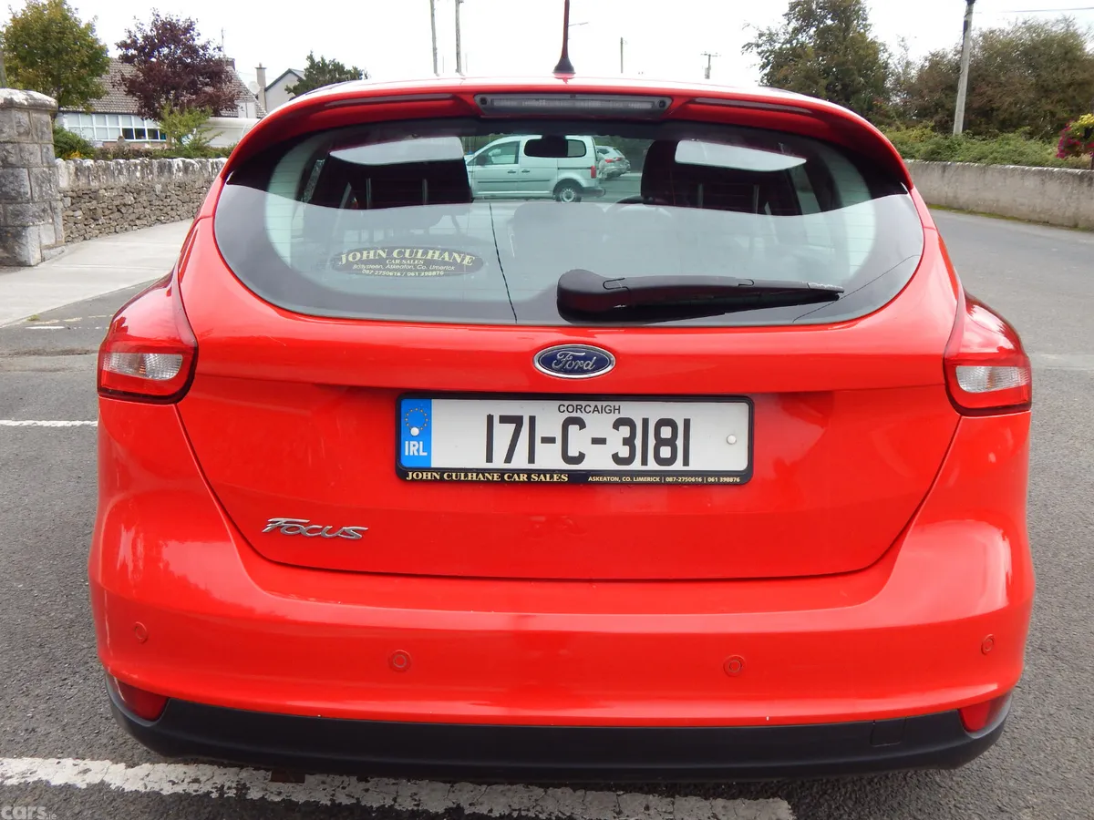 Ford Focus Hatchback, Diesel, 2017, Red