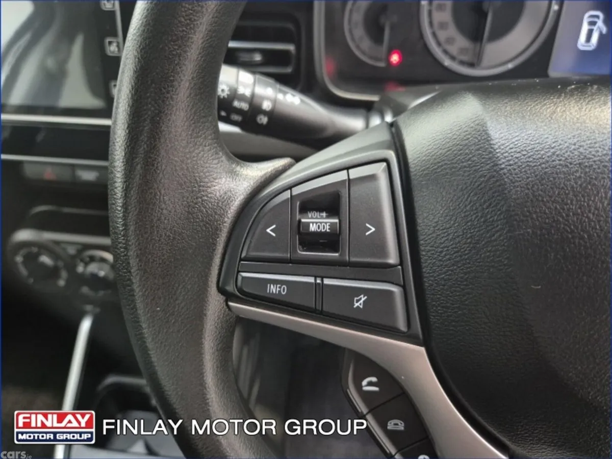 Suzuki Ignis Hatchback, Petrol, 2024, Green
