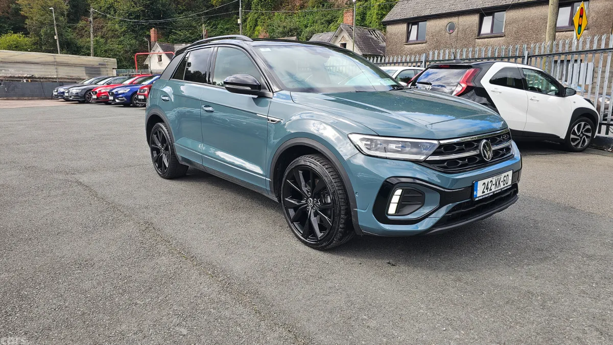 Volkswagen T-Roc SUV, Petrol, 2024, Blue