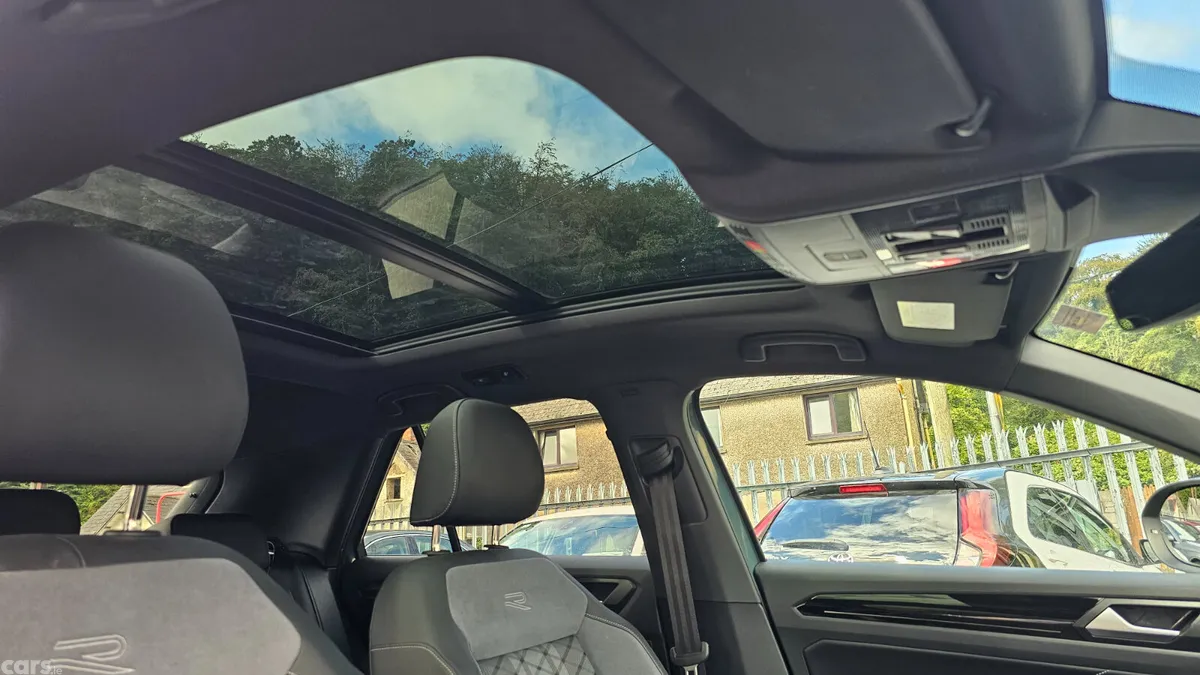 Volkswagen T-Roc SUV, Petrol, 2024, Blue