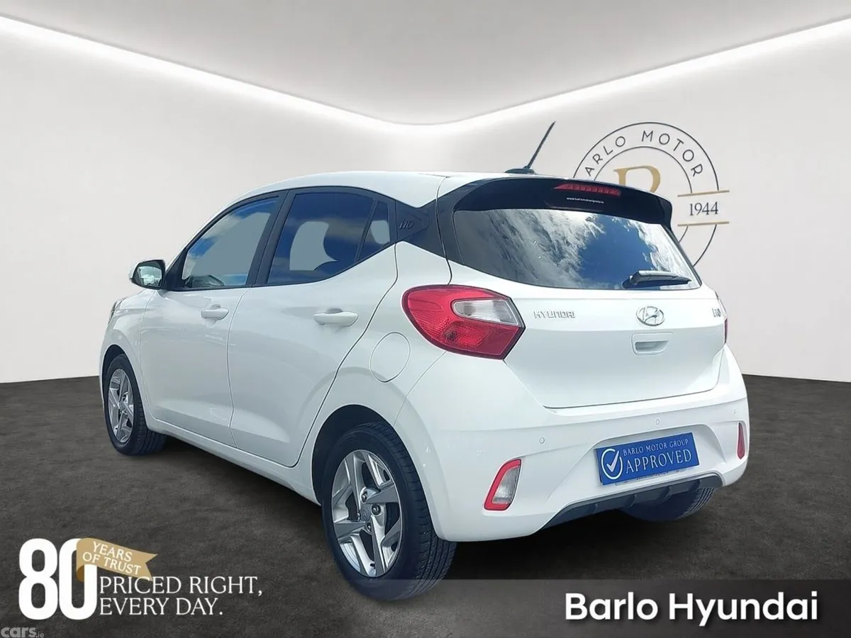 Hyundai i10 Hatchback, Petrol, 2022, White