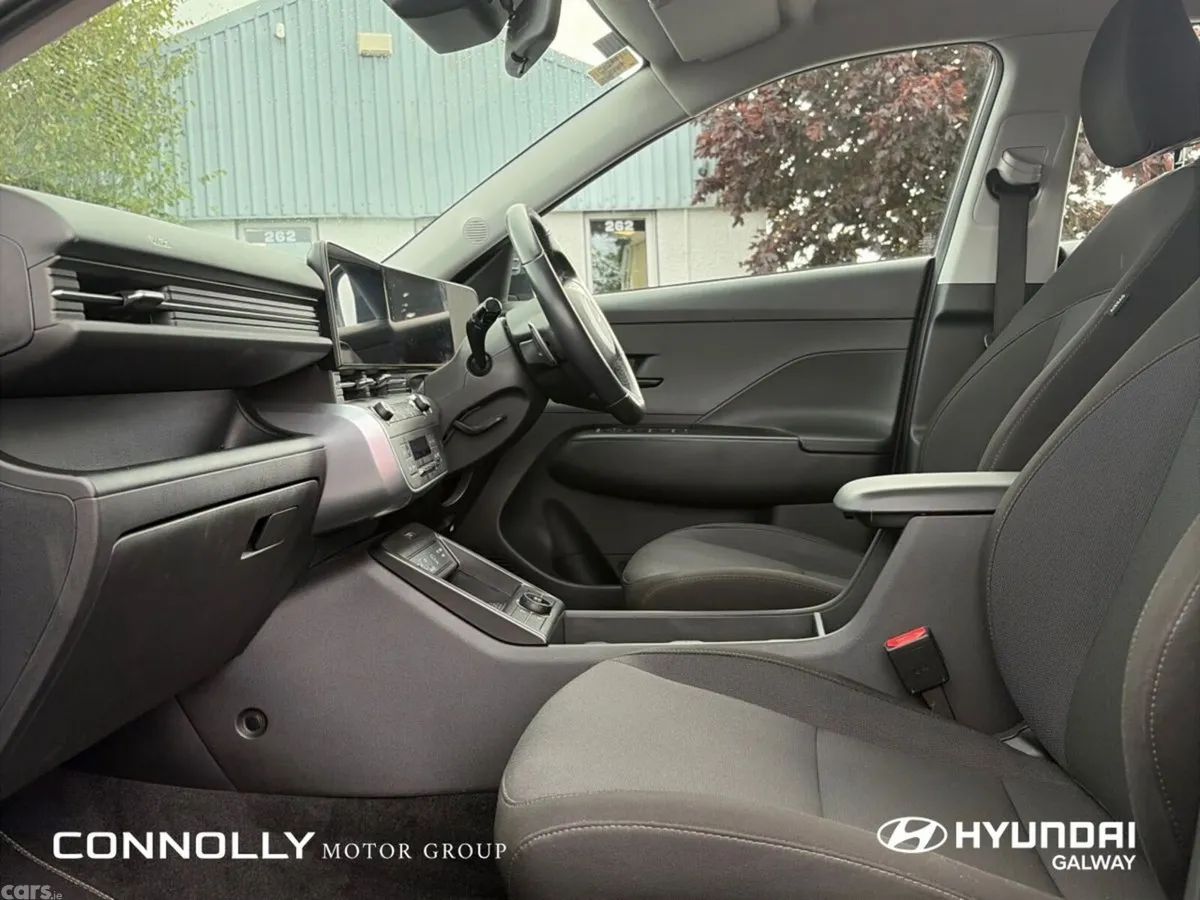 Hyundai KONA MPV, Petrol, 2025, Grey