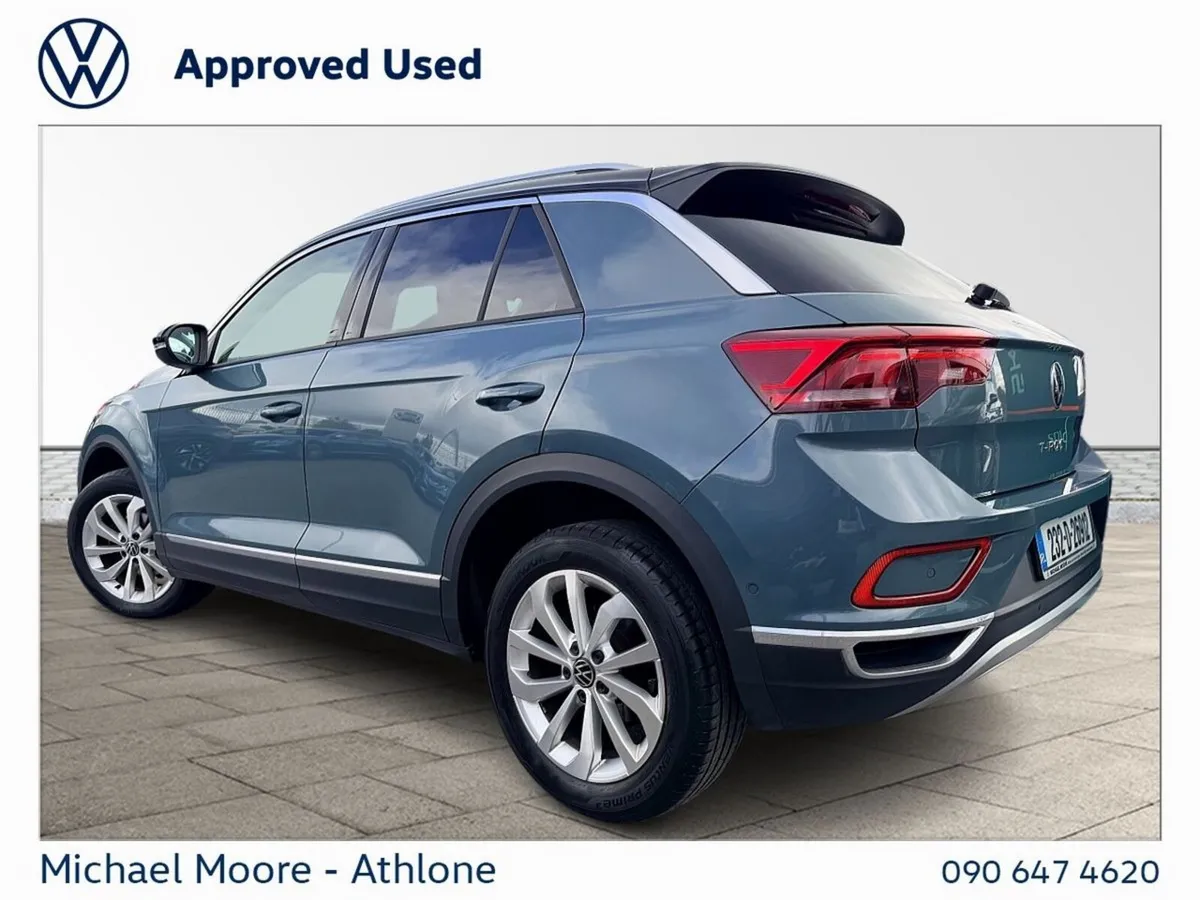 Volkswagen T-Roc SUV, Petrol, 2023, Blue