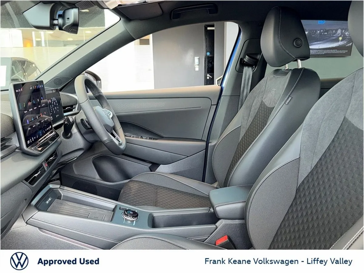 Volkswagen T-Roc SUV, Petrol, 2026, Blue