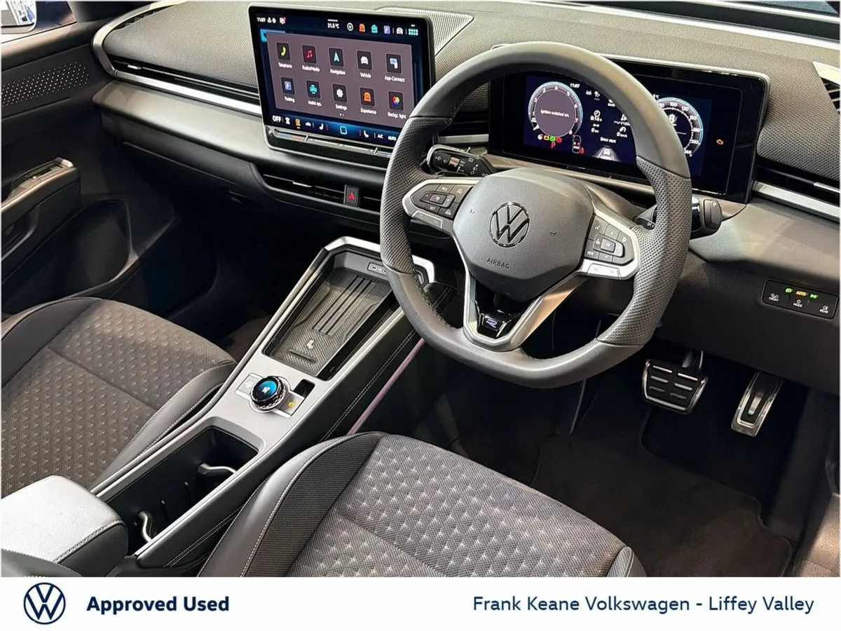 Volkswagen T-Roc SUV, Petrol, 2026, Blue
