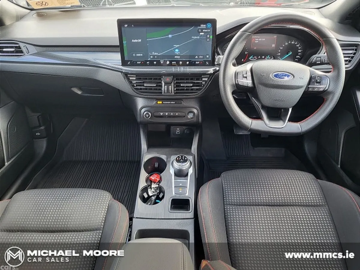 Ford Focus Hatchback, Diesel, 2024, Black